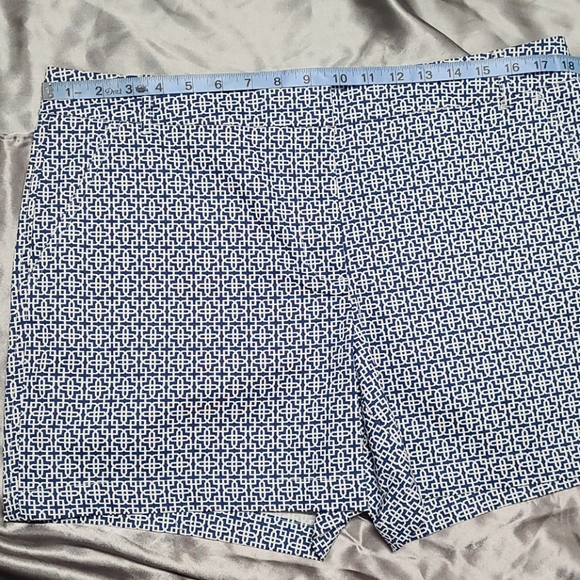 Counterparts Blue Patterned Chinos Shorts - Picture 4 of 6
